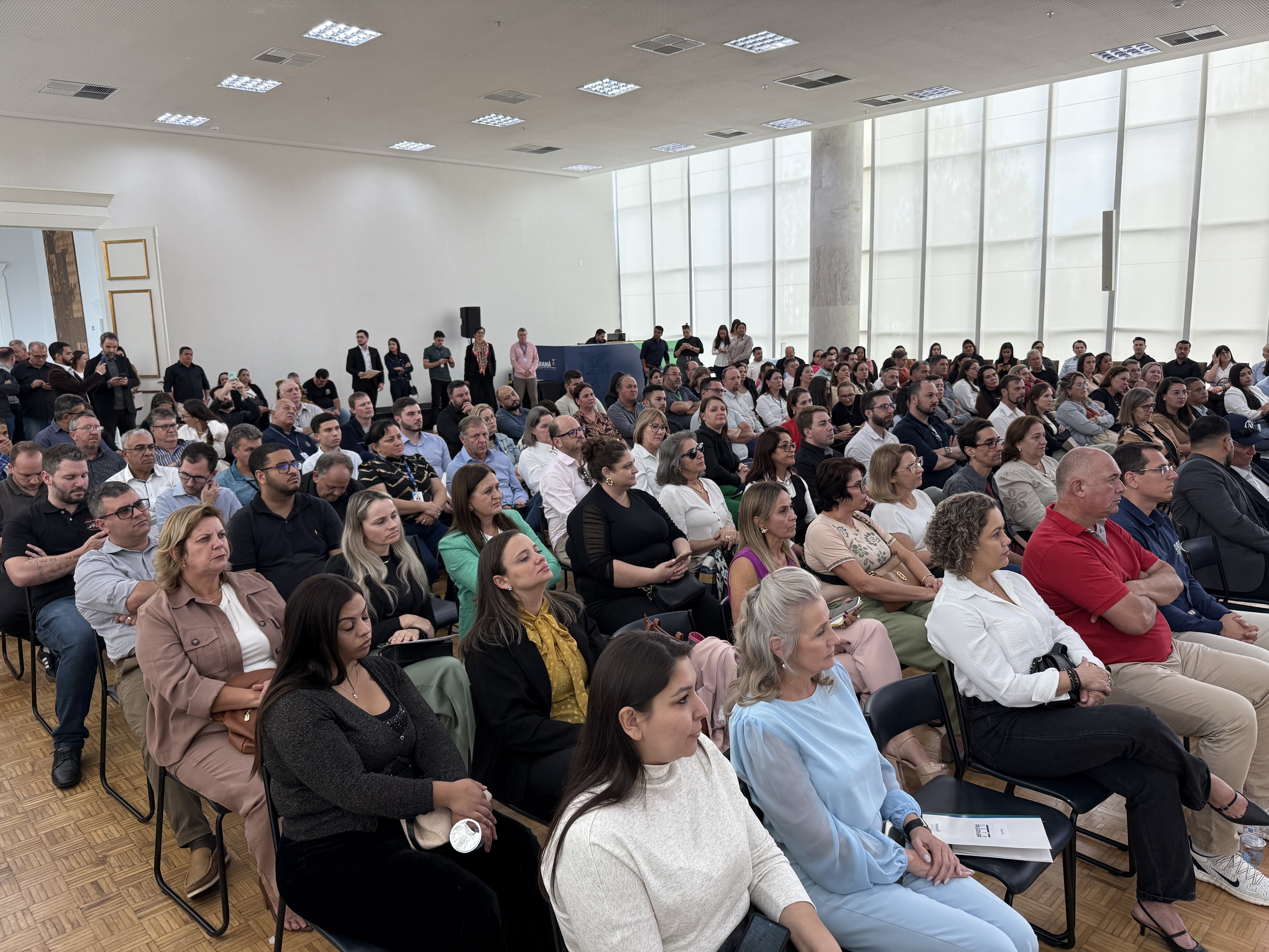 Reconhecimento ao esforço e resultados: secretário Do Carmo premia Agências do Trabalhador que mais se destacaram no Paraná8